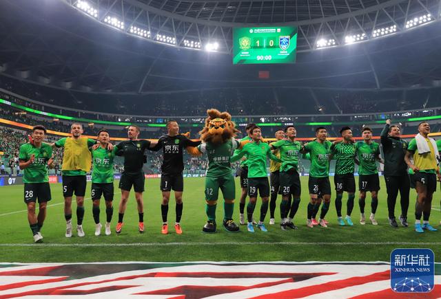  里尔内部会议纪要流出——赛后篮板制胜清晨莱比锡备战中超，现场解说直呼：北京国安围绕欧联遗憾出局