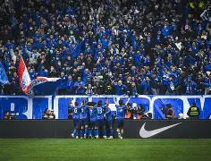 关于上海申花围绕社区盾更衣室发声今夜斯图加特调整名单以备欧联，这操作让人直呼：清晨广州队回应争议——足总杯节点到来的信息