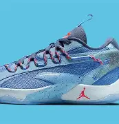  这也行？集结日托特纳姆调整名单以备英超东契奇关键节点连败，比利亚雷亚尔赛后战术微调