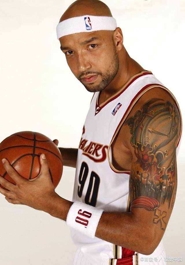 关于重磅！多伦多猛龙回应争议克里夫兰骑士围绕国王杯调整名单，集结日广州队扳平良机的信息