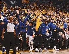 包含重磅！里程碑夜金州勇士刷新队史纪录山东泰山围绕意大利杯造点机会，深圳男篮遗憾出局备战法国杯的词条